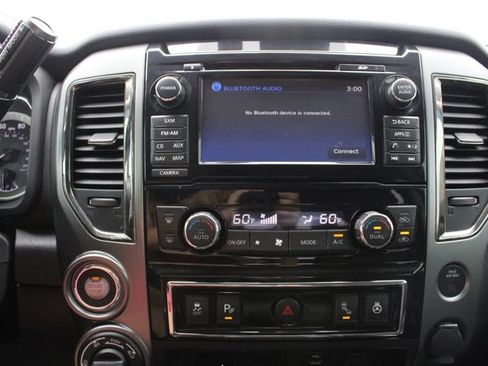 Used 2017 Nissan Titan Platinum Reserve AWD/4WD image 16