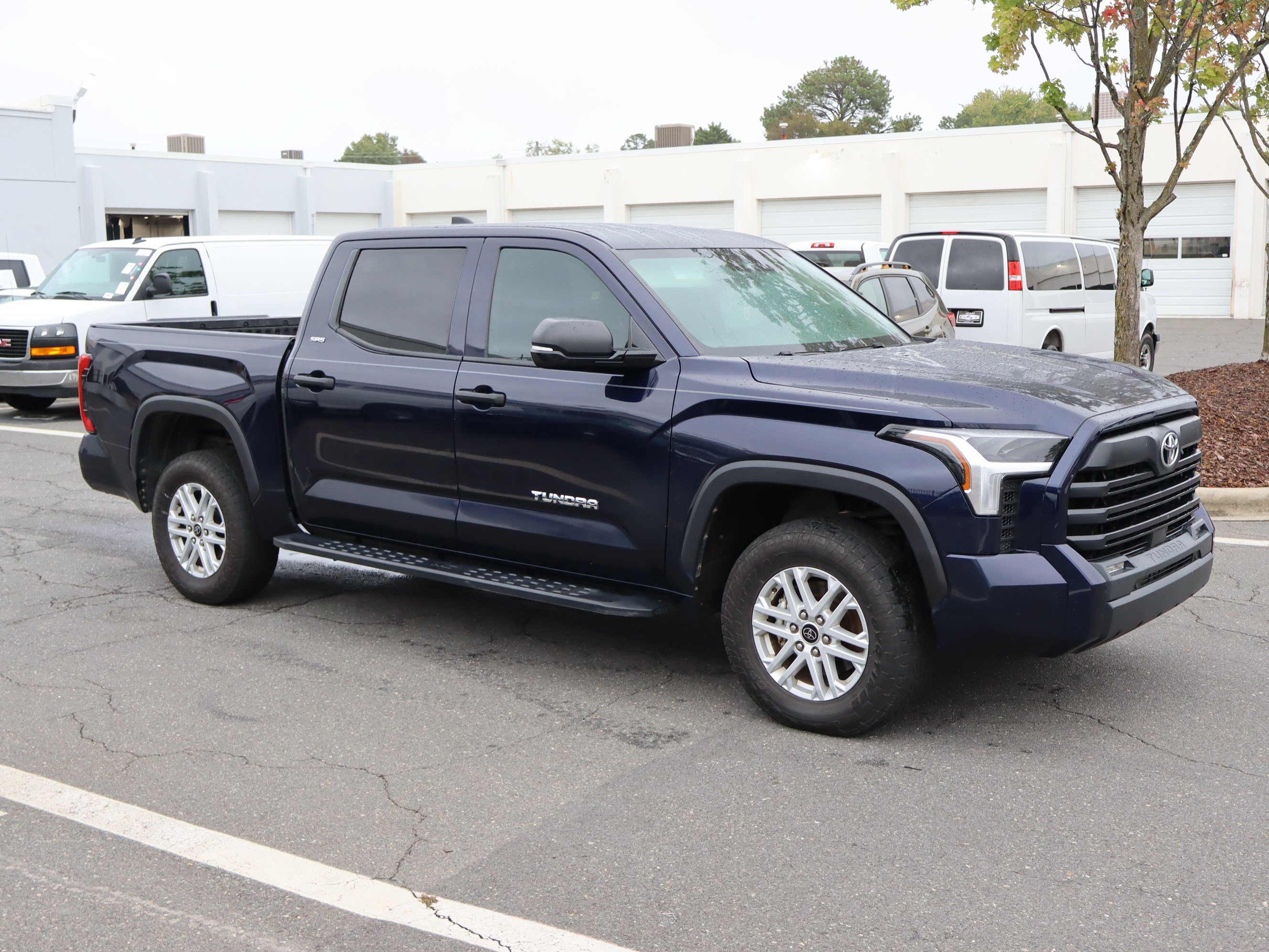 Used 2024 Toyota Tundra SR5 w/ SR5 Convenience Package AWD/4WD image 13
