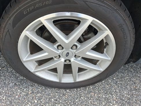 Used 2011 Ford Fusion SEL w/ 302A Rapid Spec Order Code FWD image 13