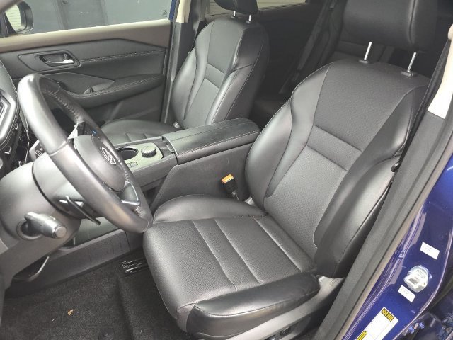 Used 2023 Nissan Rogue SV w/ SV Premium B Package AWD/4WD image 13