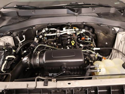 Used 2022 Ford Explorer XLT image 20