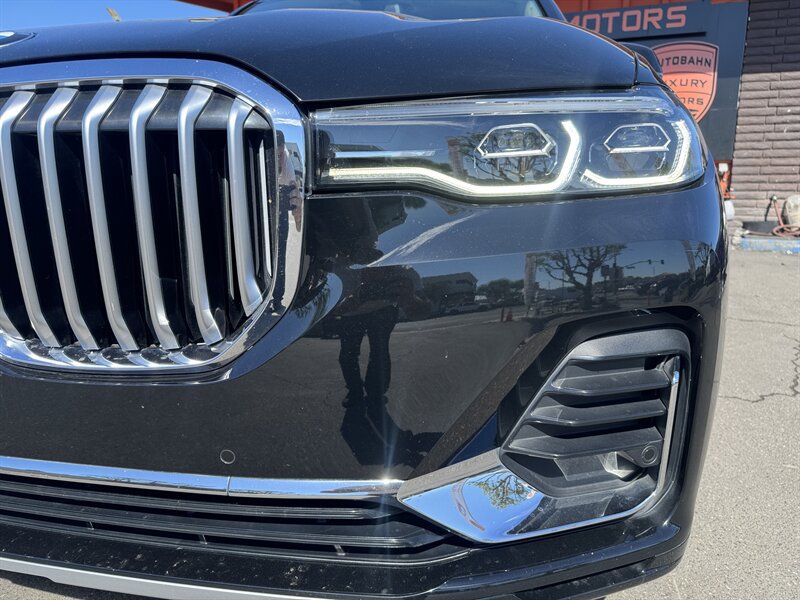 Used 2020 BMW X7 xDrive40i w/ Premium Package AWD/4WD image 6
