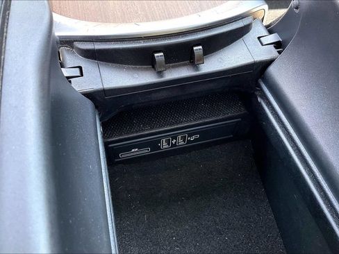 Used 2019 Mercedes-Benz C 300 Sedan image 28