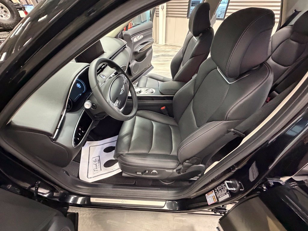 Used 2025 Genesis GV70 2.5T AWD/4WD image 58
