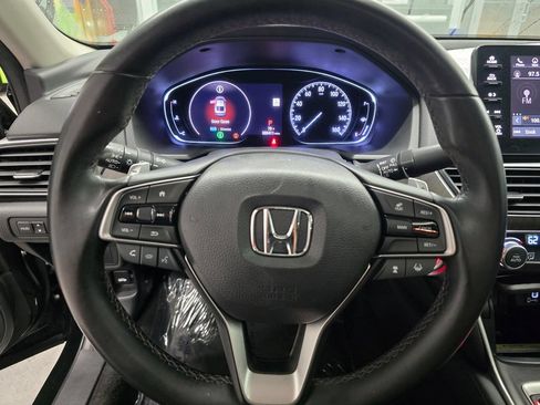 Used 2019 Honda Accord Touring image 17
