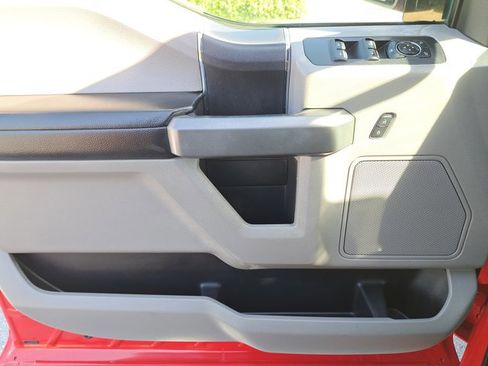 Used 2016 Ford F150 XLT image 23