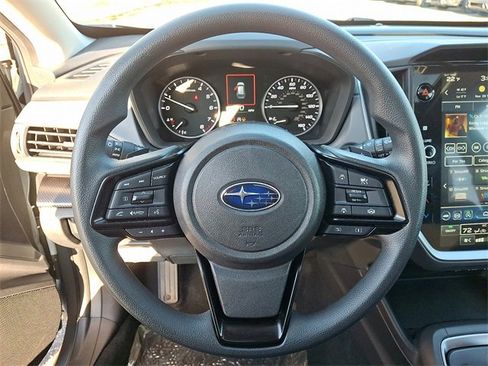 Used 2025 Subaru Crosstrek 2.0i Premium image 18