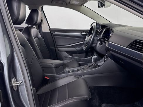 Used 2022 Volkswagen Jetta SE image 6