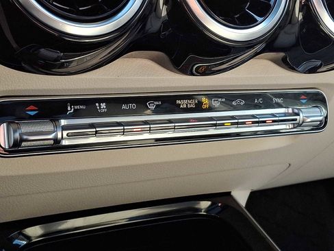 Used 2026 Mercedes-Benz GLB 250 4MATIC image 12