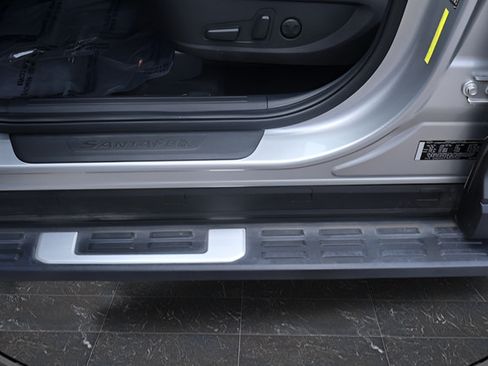 Used 2022 Hyundai Santa Fe XRT FWD image 13
