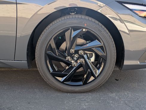 New 2026 Hyundai Elantra Sport image 7