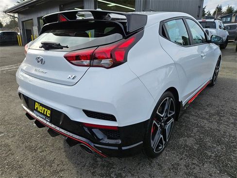 Used 2022 Hyundai Veloster N image 5