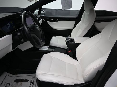 Used 2021 Tesla Model X Long Range image 25