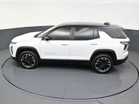 Used 2025 Chevrolet Equinox LT w/ Safety and Technology Package FWD image 14