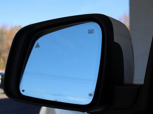 Used 2022 Dodge Durango GT image 13