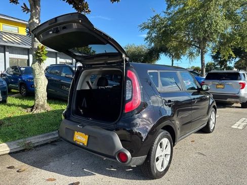 Used 2015 Kia Soul FWD image 17