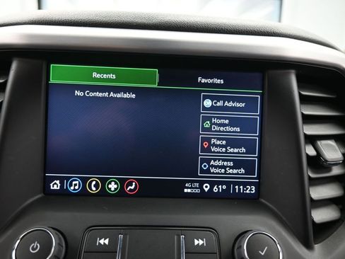 Used 2023 GMC Acadia SLE w/ Driver Convenience Package image 19