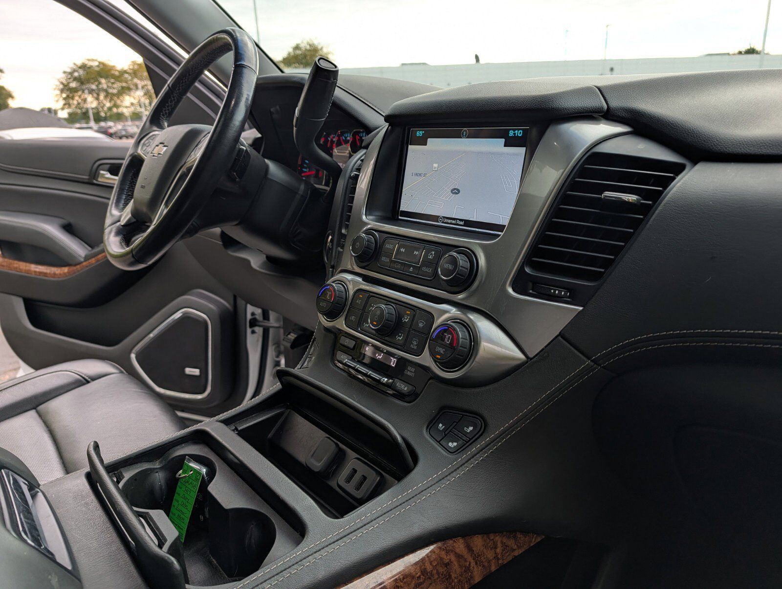 Used 2019 Chevrolet Tahoe Premier AWD/4WD image 35