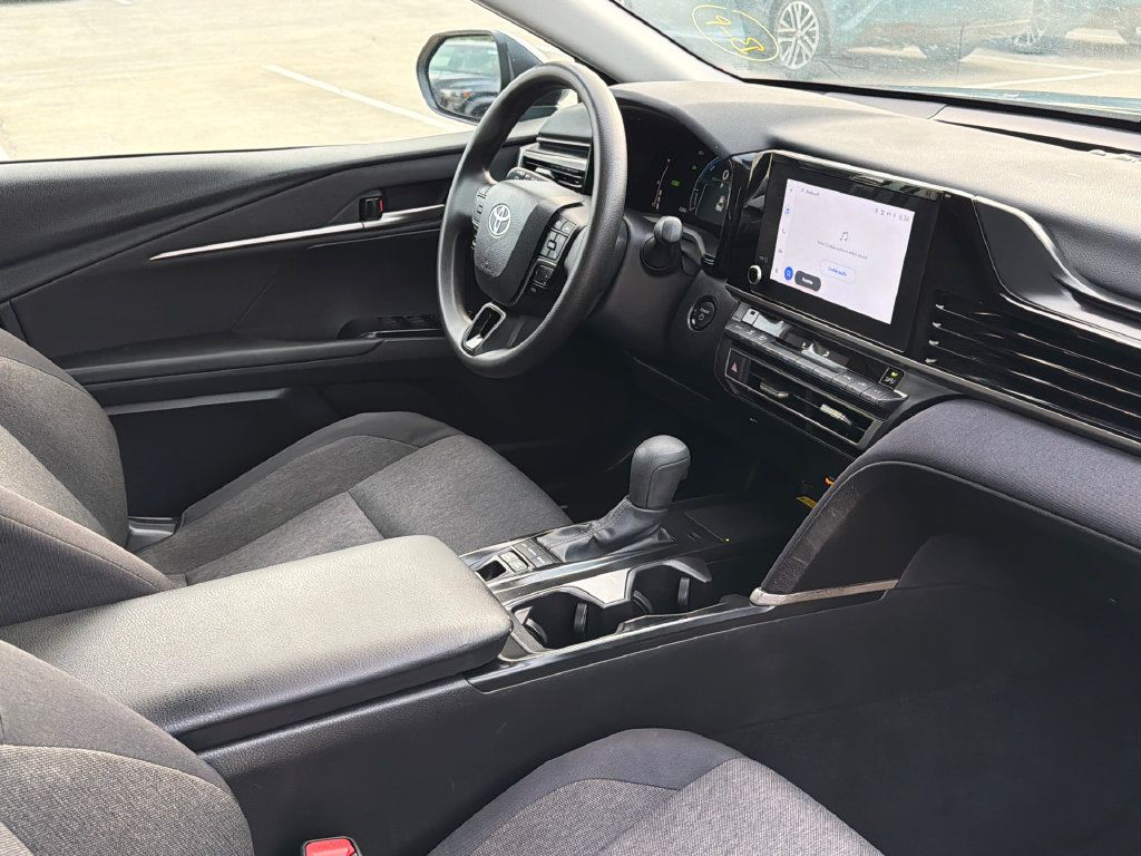 Used 2025 Toyota Camry LE FWD image 11