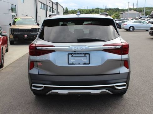 Used 2022 Kia Seltos EX AWD/4WD image 29