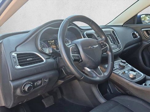 Used 2016 Chrysler 200 Limited FWD image 7