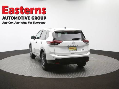 Used 2024 Nissan Rogue S AWD/4WD image 37
