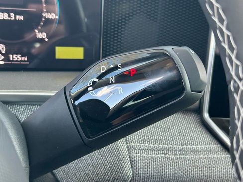 New 2026 Volkswagen Tiguan S image 50