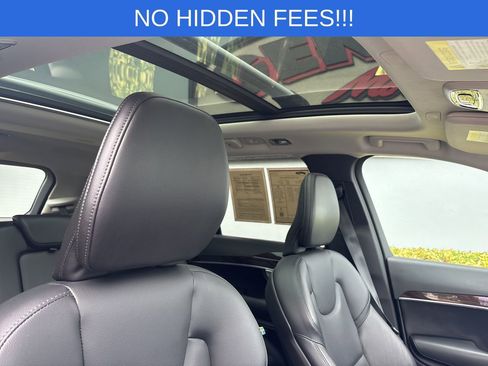 Used 2019 Volvo XC90 T5 Momentum w/ Multimedia Package image 20