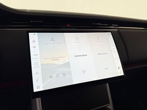 New 2026 Land Rover Range Rover Long Wheelbase SE image 23
