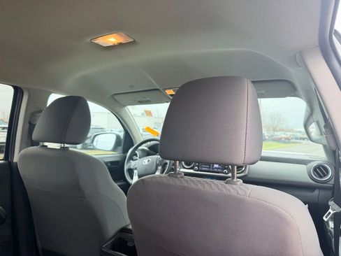 Used 2021 Toyota Tacoma SR5 image 5