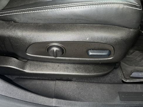 Certified 2023 GMC Terrain SLT w/ Elevation Edition image 34