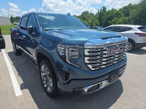 Used 2024 GMC Sierra 1500 Denali w/ Denali Reserve Package AWD/4WD image 7