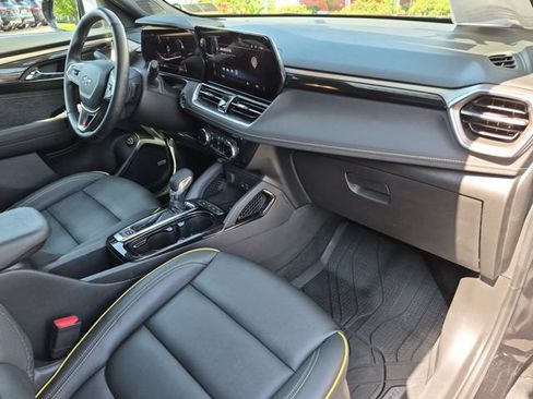 Used 2024 Chevrolet TrailBlazer ACTIV w/ Convenience Package AWD/4WD image 30