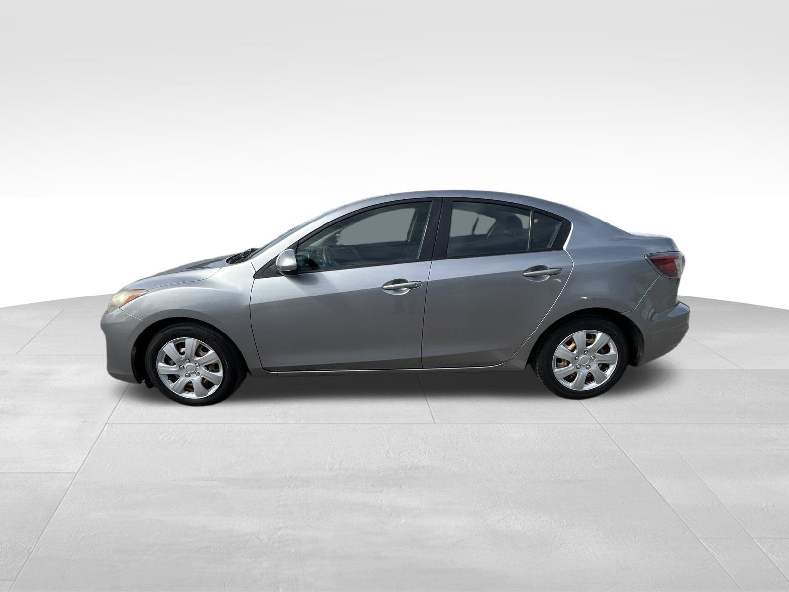 Used 2013 MAZDA MAZDA3 i SV FWD image 8