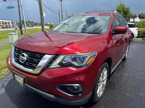 Used 2018 Nissan Pathfinder SL w/ SL Premium Package AWD/4WD image 3