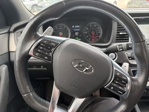 Used 2018 Hyundai Sonata Limited image 17