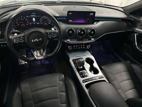 Used 2022 Kia Stinger GT2 RWD image 13