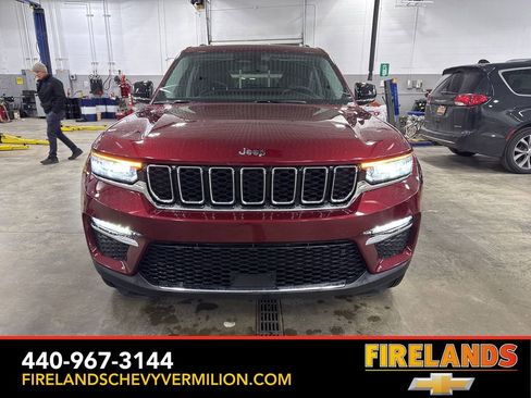 Used 2023 Jeep Grand Cherokee Limited image 8