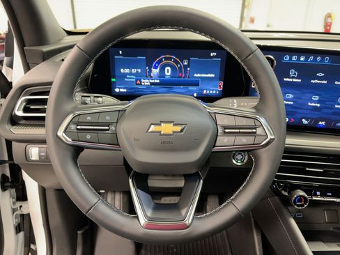 New 2026 Chevrolet Traverse LT w/ Sun and Wheel Package image 17