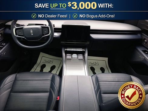 Used 2024 Lincoln Nautilus Reserve w/ Equipment Group 202A image 17