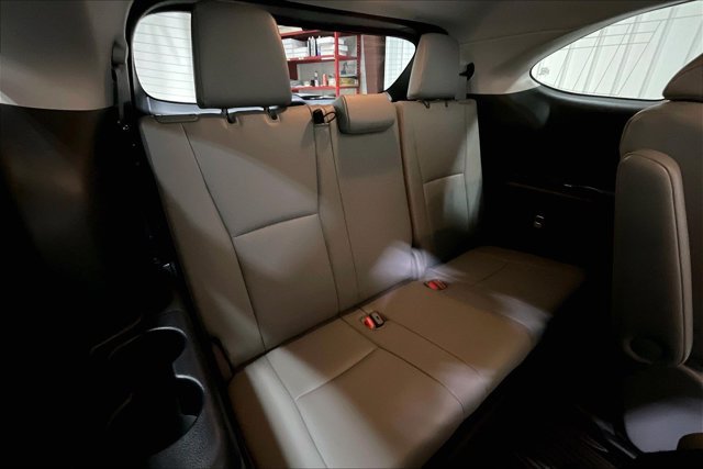 Used 2023 Toyota Highlander XLE AWD/4WD image 28