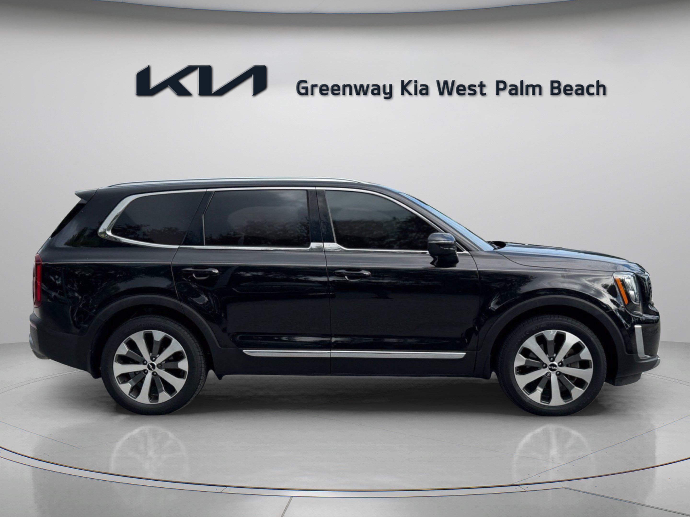 Certified 2022 Kia Telluride EX w/ EX Premium Package FWD image 8