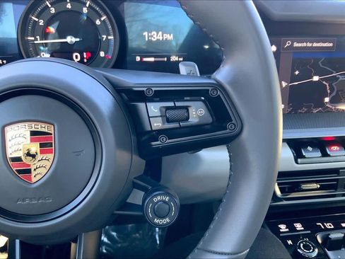 Used 2024 Porsche 911 Carrera image 23