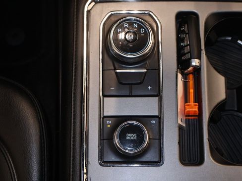 Certified 2019 Ford Expedition XLT w/ Equipment Group 202A image 35