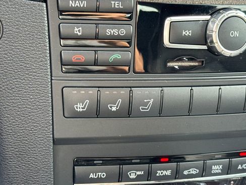 Used 2012 Mercedes-Benz E 350 Cabriolet image 30