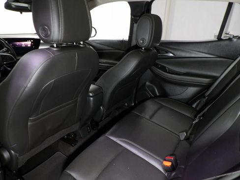Used 2024 Buick Encore GX Sport Touring FWD image 12