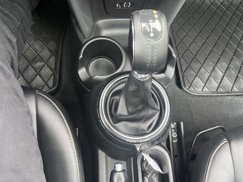 Used 2015 MINI Cooper 2-Door Hardtop image 30