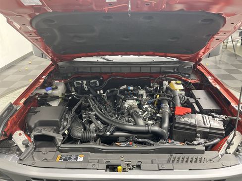 Used 2024 Ford Bronco Badlands image 23