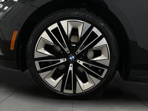 Certified 2026 BMW 530i xDrive w/ Premium Package AWD/4WD image 12