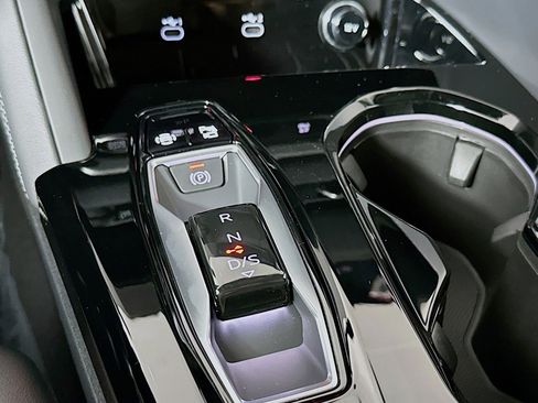 New 2025 Audi Q5 Premium Plus image 7